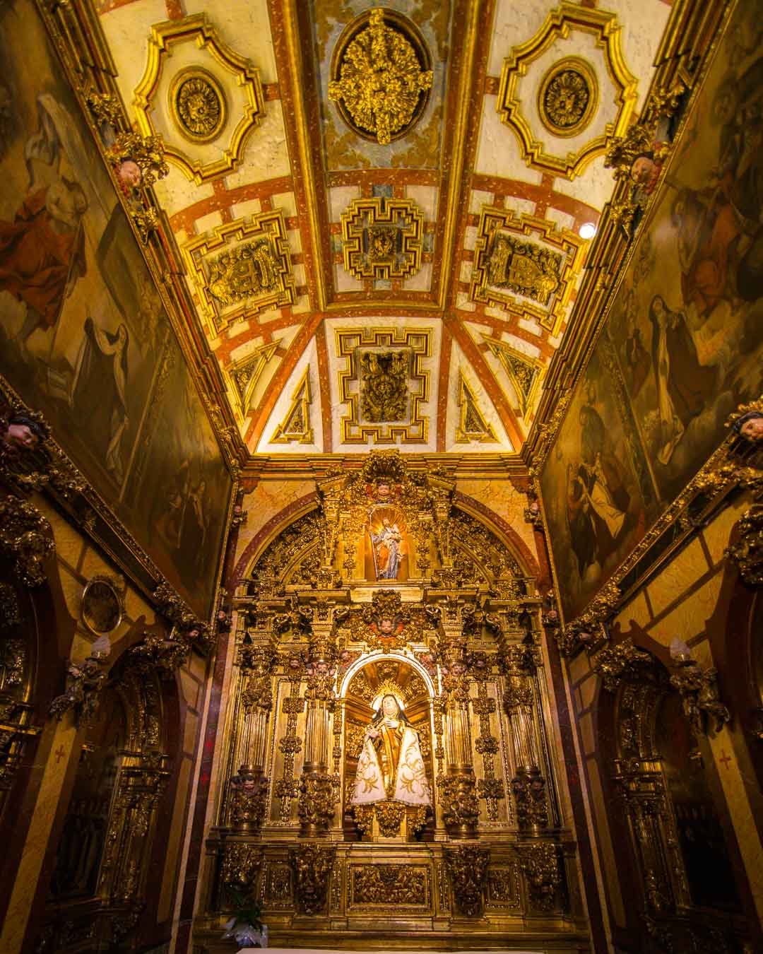 Iglesia Santa Teresa de Avila Explore the Birthplace of Santa Teresa