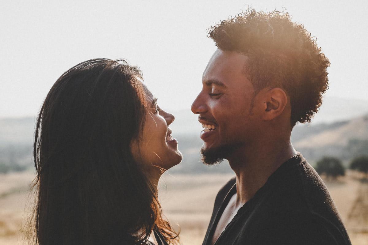 image of a couple for the best love smile quotes