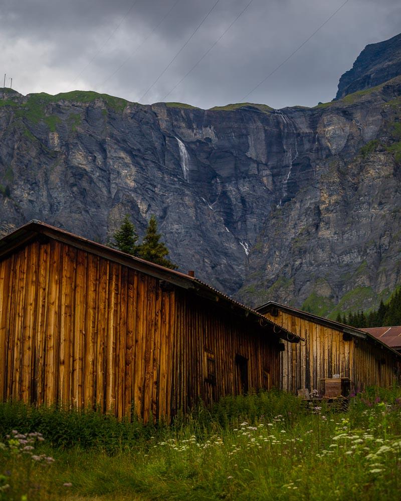 wood cabin cirque des fonts