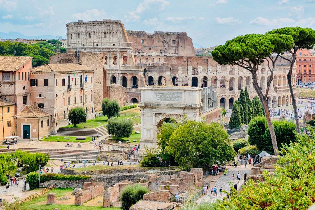 monuments in rome italy