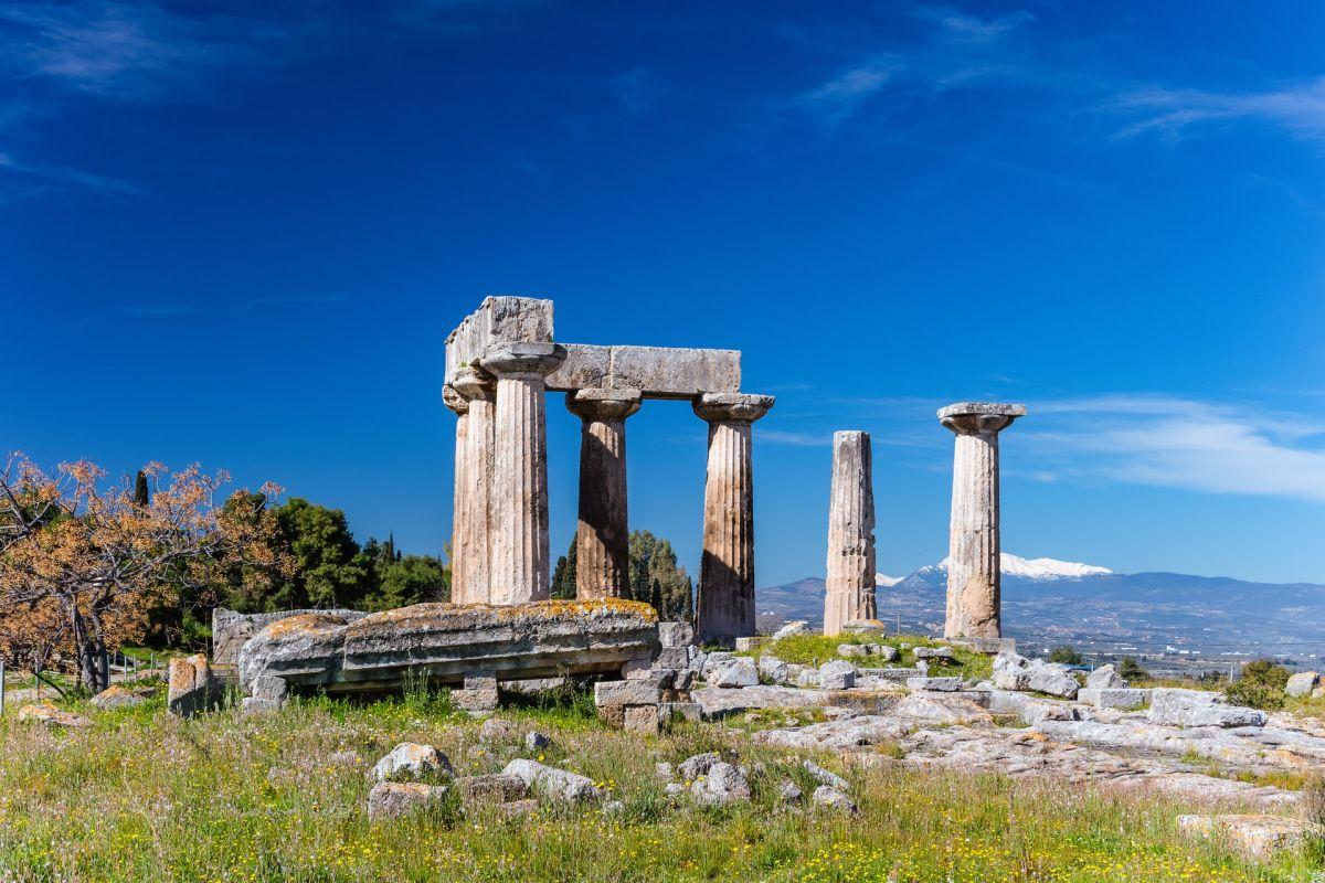 Famous Landmarks In Greece