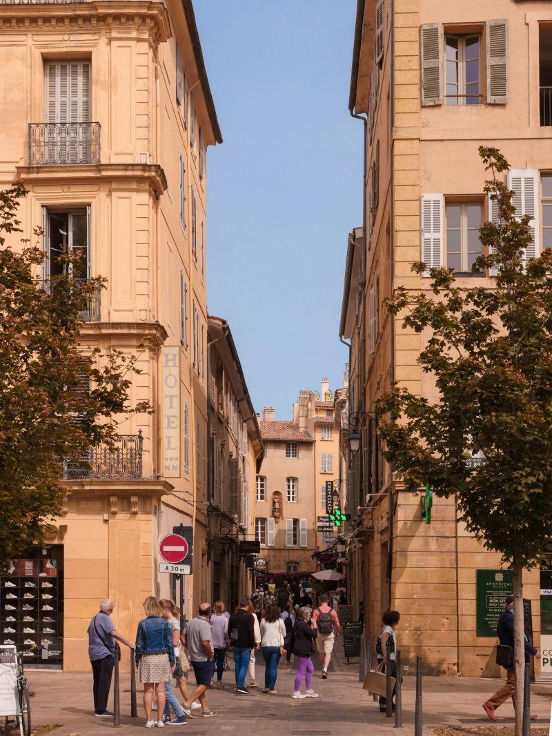 aix en provence is the best place to stay in provence