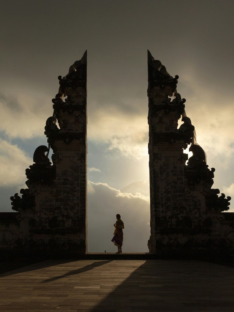 bali beautiful gates