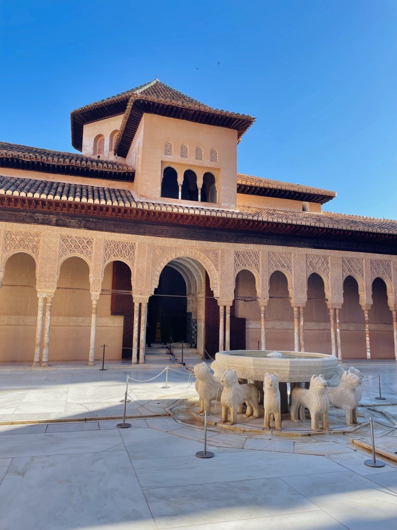 nasrid palaces iconic lion fountain