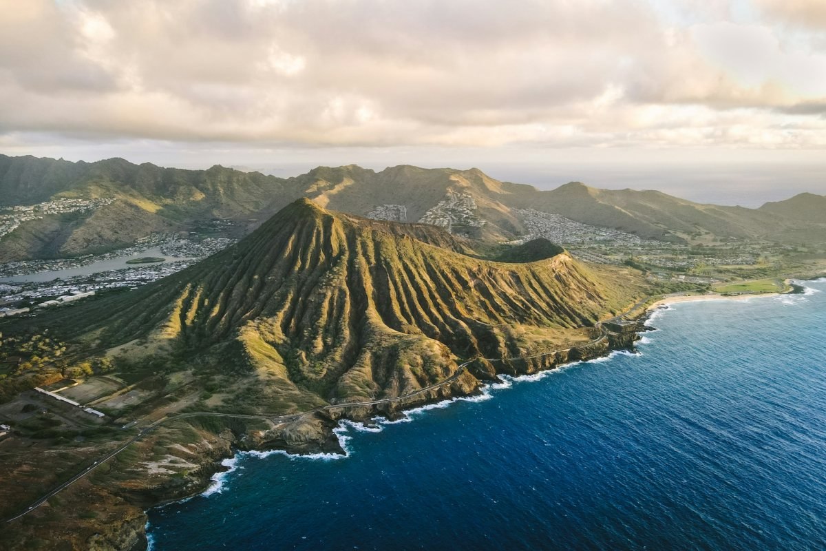 oahu hawaii is one of the top places to visit in april usa